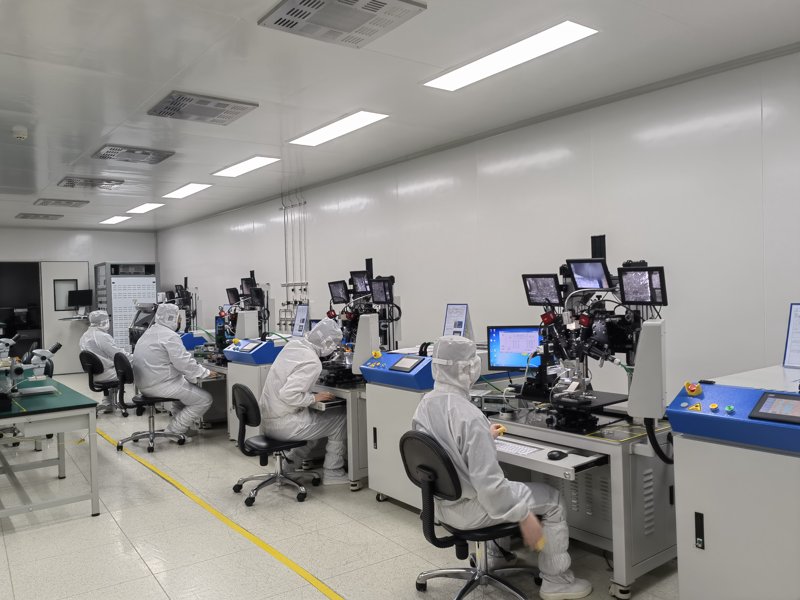 精密光学元件在现代高科技产业中的应用与前景